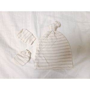 Lou Lou and Company Newborn Hat and Mittens- Gus